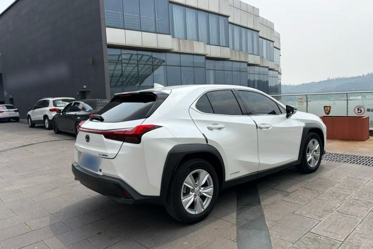 Used Lexus UX 2020 260h Explore-Cool Edition Exterior 3