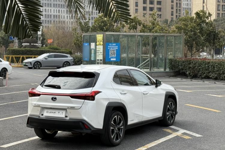 Used Lexus UX 2020 260h Explore & Enjoy Edition Exterior 4