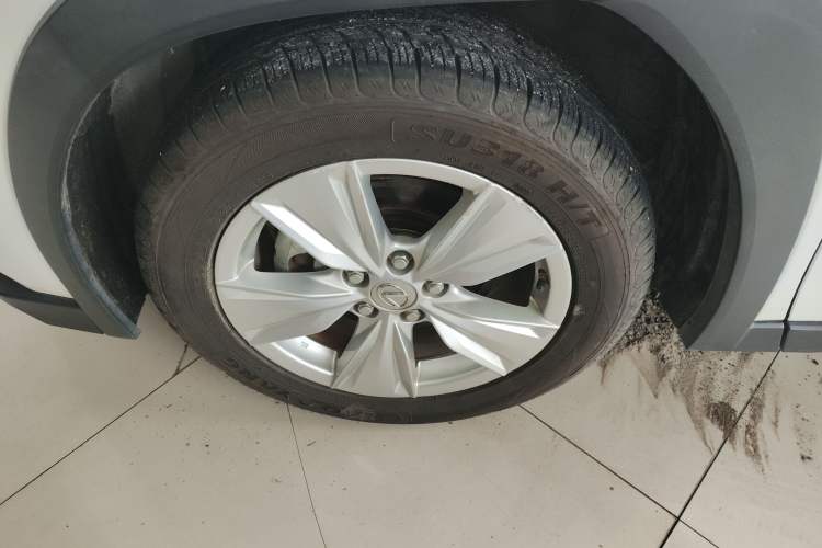 Used Lexus UX 2020 260h Explore & Adventure Edition Exterior 4