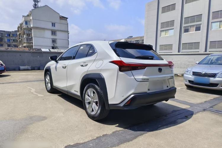 Used Lexus UX 2020 260h Explore-Cool Edition Exterior 4