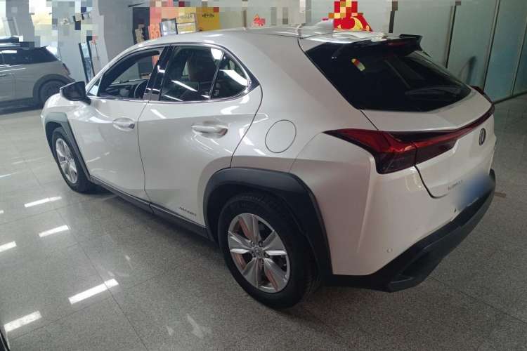 Used Lexus UX 2020 260h Explore & Adventure Edition Exterior 5