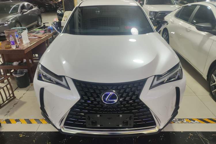 Used Lexus UX 2020 260h Explore-Cool Edition Exterior 5