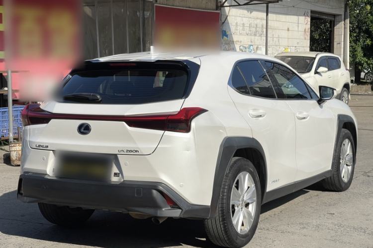Used Lexus UX 2020 260h Explore-Cool Edition Exterior 5