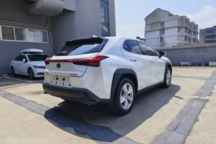 Used Lexus UX 2020 260h Explore-Cool Edition Exterior 6