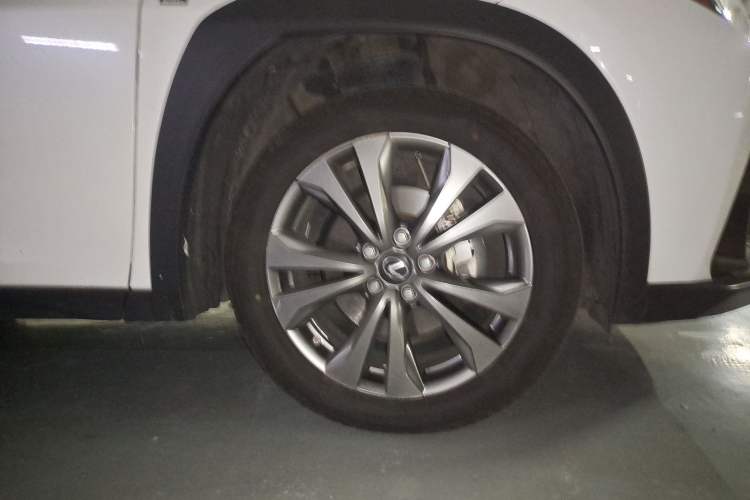 Used Lexus UX 2020 200 F SPORT Version Exterior 7