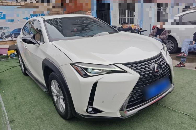 Used Lexus UX 2020 260h Explore & Adventure Edition Front Right 45 Deg