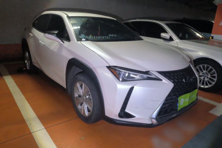 Used Lexus UX 2020 260h Explore & Adventure Edition Front Right 45 Deg