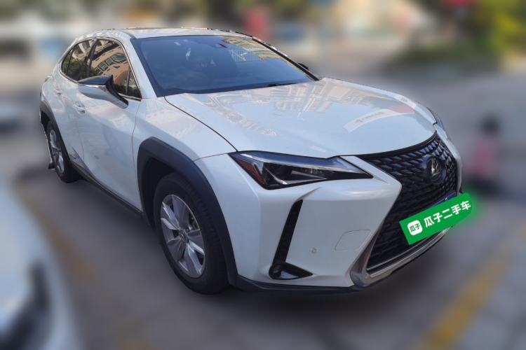 Used Lexus UX 2020 260h Explore & Adventure Edition Front Right 45 Deg