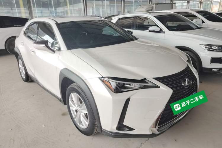 Used Lexus UX 2020 200 Special Edition Front Right 45 Deg
