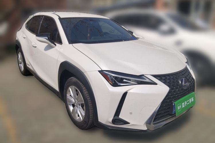 Used Lexus UX 2020 260h Explore-Cool Edition Front Right 45 Deg