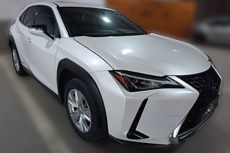 Used Lexus UX 2020 260h Explore & Adventure Edition Front Right 45 Deg