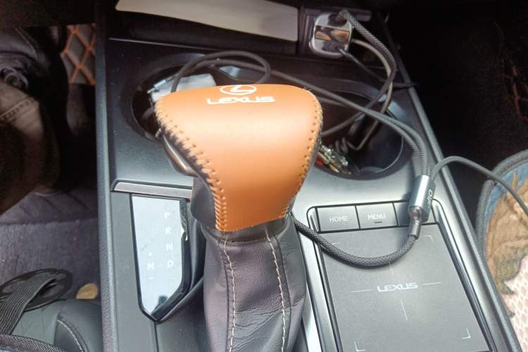 Used Lexus UX 2020 200 Special Edition Gear Lever