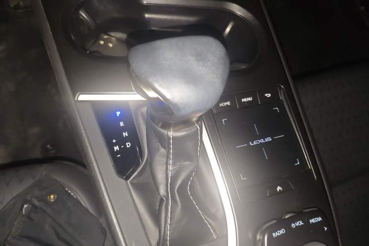 Used Lexus UX 2020 200 Special Edition Gear Lever