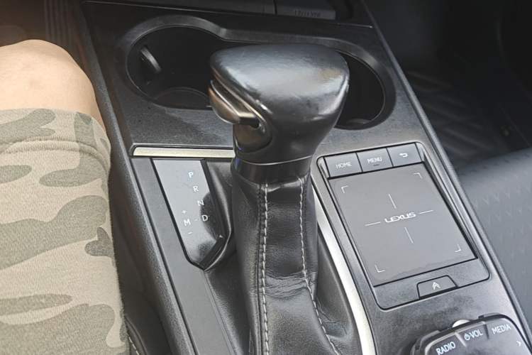 Used Lexus UX 2020 200 Special Edition Gear Lever
