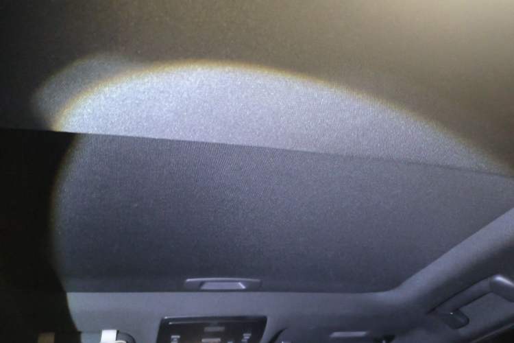 Used Lexus UX 2020 260h Explore & Adventure Edition Headliner