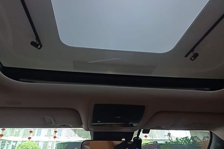 Used Lexus UX 2020 260h Explore & Adventure Edition Headliner