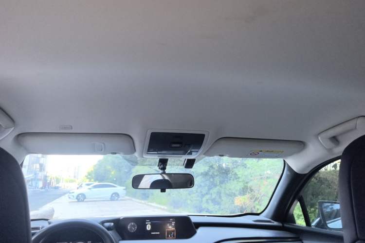 Used Lexus UX 2020 260h Explore-Cool Edition Headliner