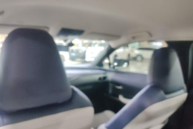 Used Lexus UX 2020 260h Explore-Cool Edition Headliner