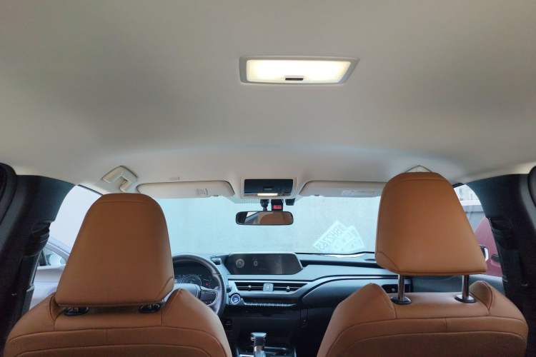 Used Lexus UX 2020 260h Explore-Cool Edition Headliner
