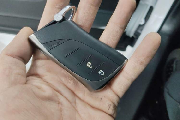 Used Lexus UX 2020 260h Explore & Adventure Edition Interior 1