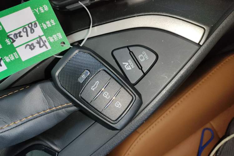 Used Lexus UX 2020 260h Explore & Adventure Edition Interior 1
