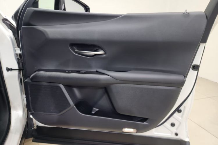 Used Lexus UX 2020 260h Explore-Cool Edition Interior 1