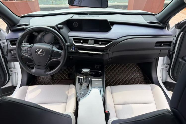 Used Lexus UX 2020 260h Explore-Cool Edition Interior 1