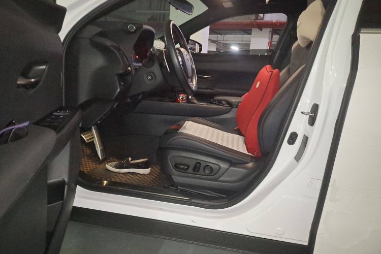Used Lexus UX 2020 200 F SPORT Version Interior 3