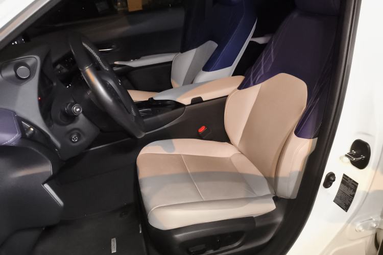 Used Lexus UX 2020 260h Explore & Enjoy Edition Left Front Seat