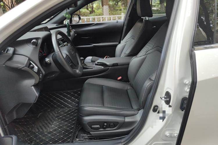 Used Lexus UX 2020 260h Explore & Adventure Edition Left Front Seat