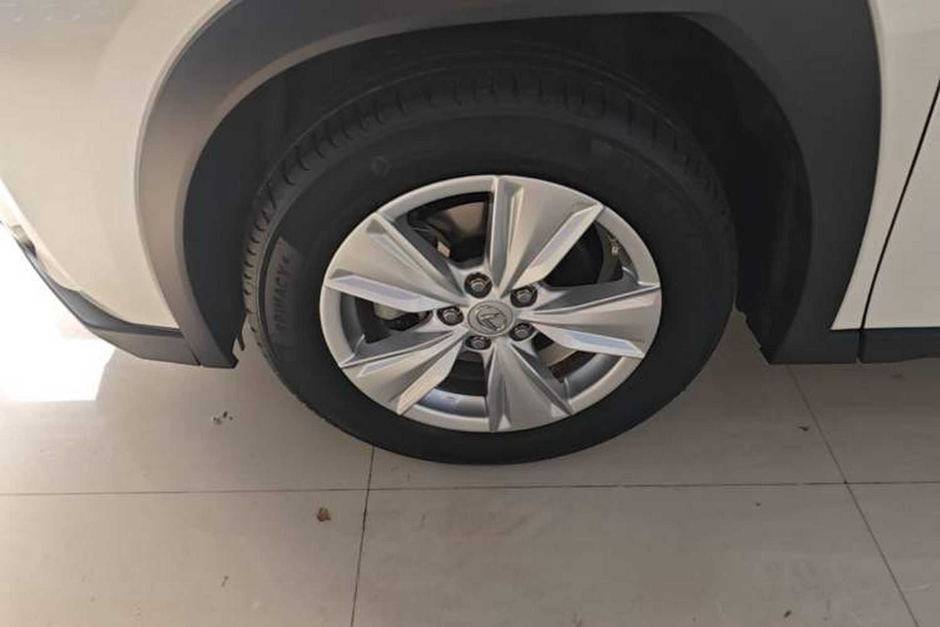 Used Lexus UX 2020 200 Special Edition Left Front Wheel Hub