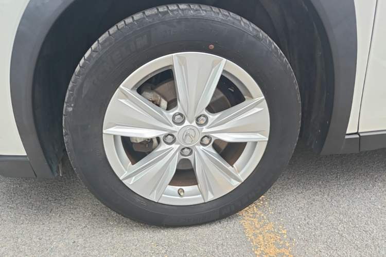 Used Lexus UX 2020 260h Explore & Adventure Edition Left Front Wheel Hub