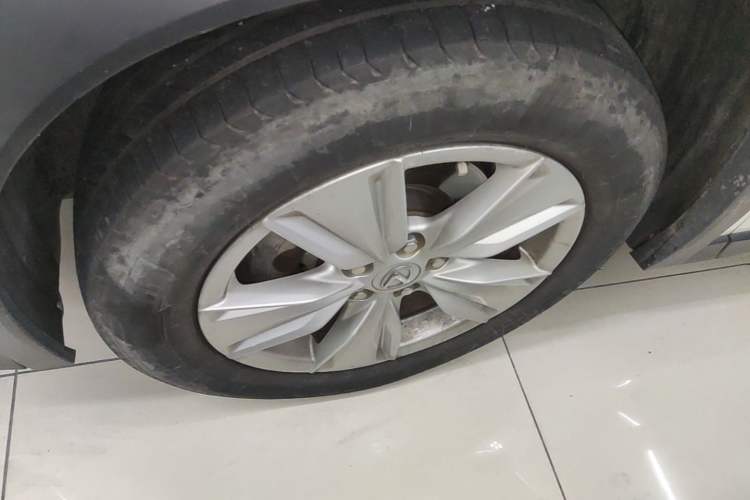 Used Lexus UX 2020 200 Special Edition Left Front Wheel Hub