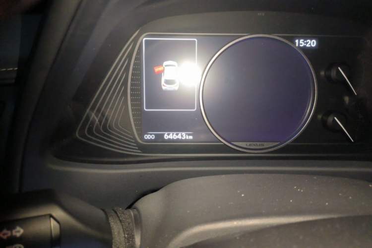 Used Lexus UX 2020 260h Explore & Adventure Edition Odometer Close Up