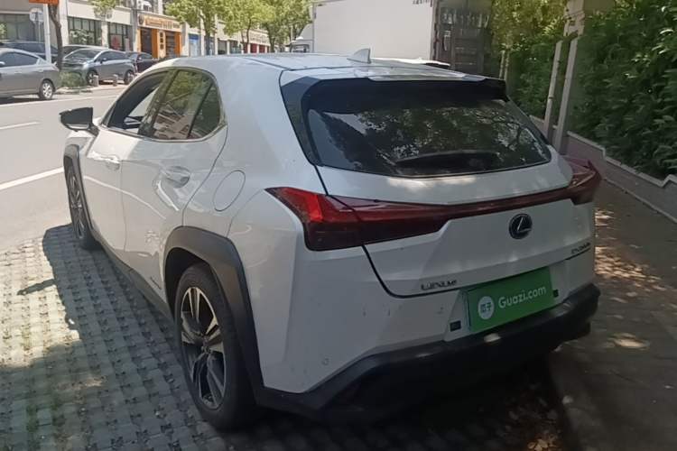 Used Lexus UX 2020 260h Explore & Enjoy Edition Rear Left 45 Deg