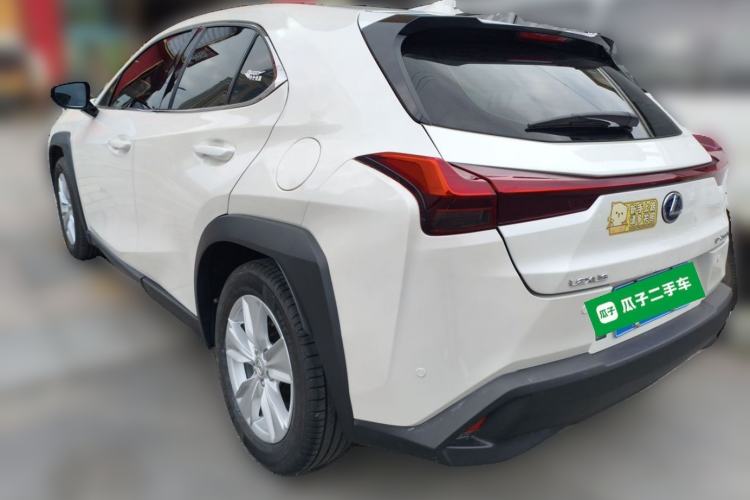 Used Lexus UX 2020 260h Explore-Cool Edition Rear Left 45 Deg