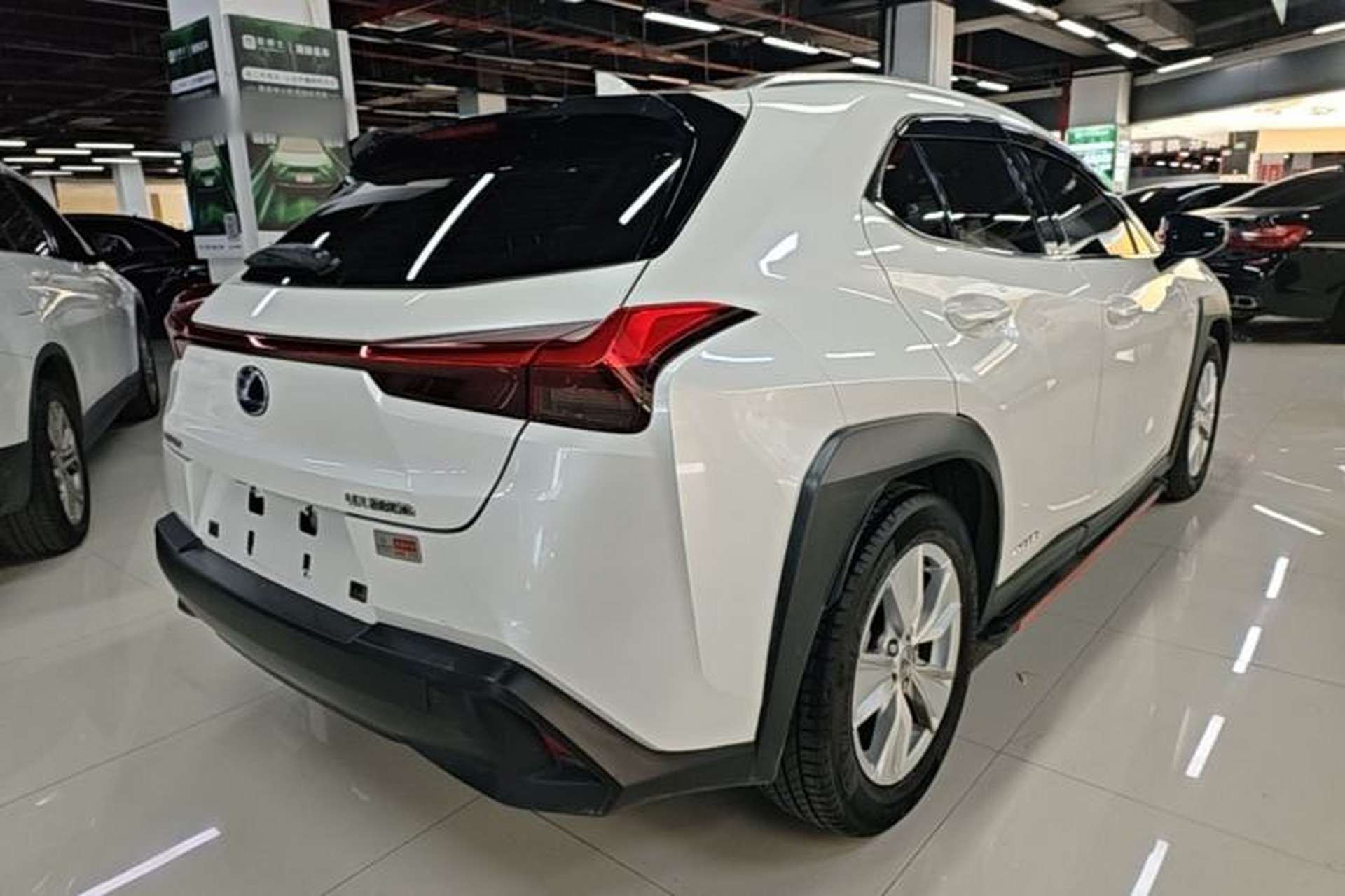 Used Lexus UX 2020 260h Explore-Cool Edition Rear Right 45 Deg