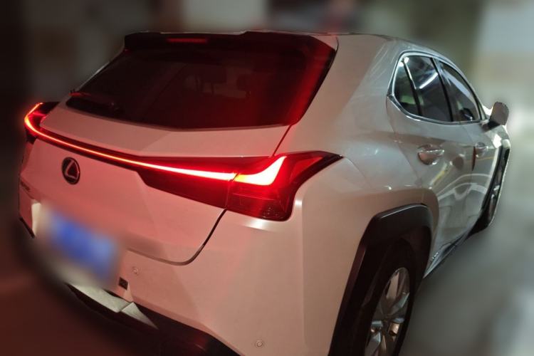 Used Lexus UX 2020 260h Explore-Cool Edition Rear Right 45 Deg