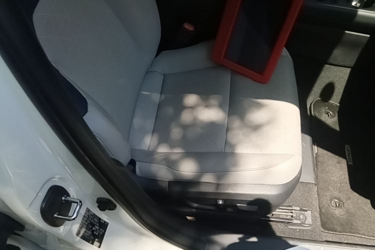 Used Lexus UX 2020 260h Explore & Enjoy Edition Right Front Seat