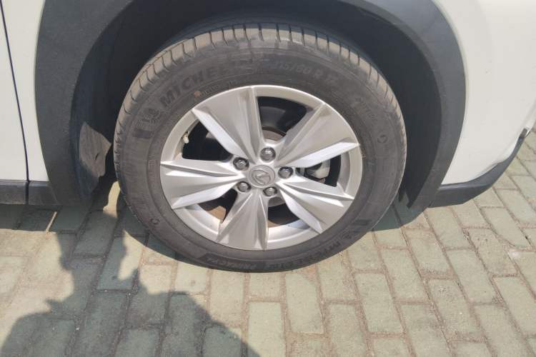 Used Lexus UX 2020 260h Explore-Cool Edition Right Front Wheel Hub