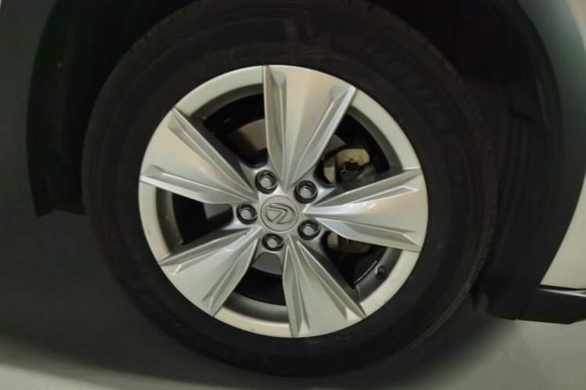Used Lexus UX 2020 260h Explore & Adventure Edition Right Front Wheel Hub