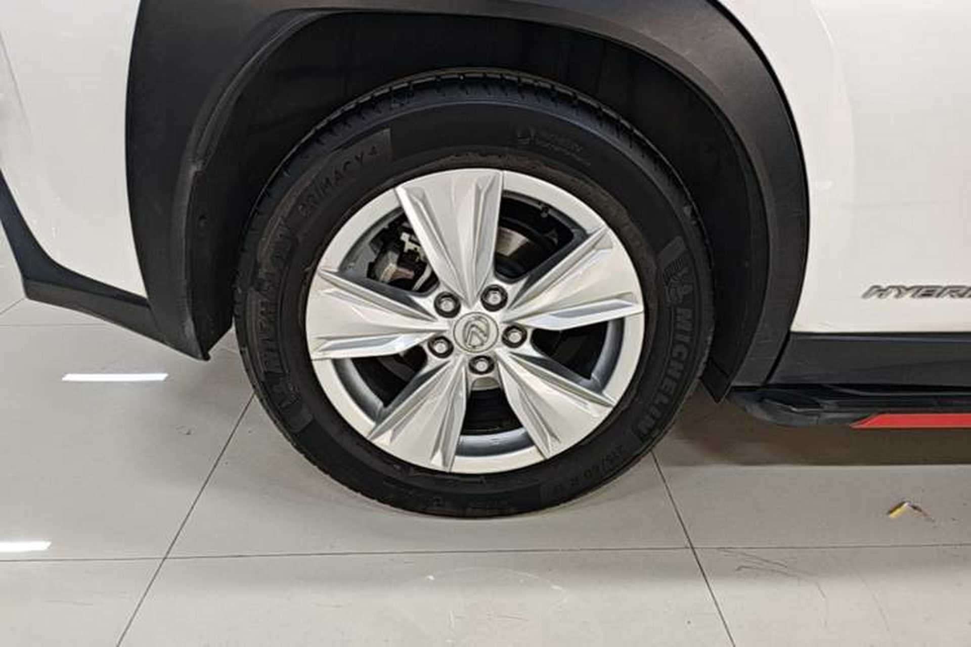 Used Lexus UX 2020 260h Explore-Cool Edition Right Rear Wheel Hub