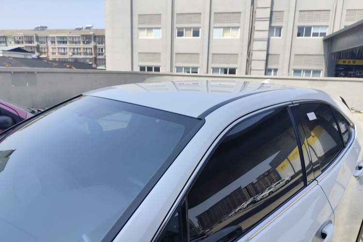 Used Lexus UX 2020 260h Explore-Cool Edition Roof