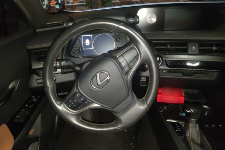 Used Lexus UX 2020 200 Special Edition Steering Wheel