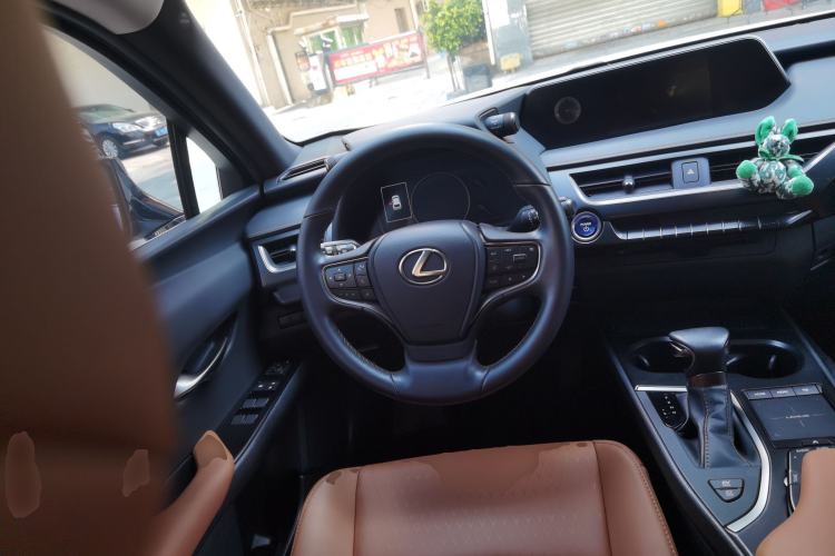 Used Lexus UX 2020 260h Explore & Adventure Edition Steering Wheel