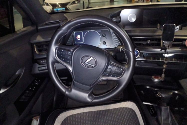 Used Lexus UX 2020 260h Explore & Adventure Edition Steering Wheel