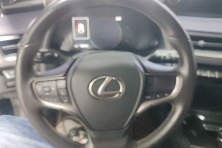 Used Lexus UX 2020 260h Explore-Cool Edition Steering Wheel