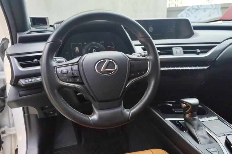 Used Lexus UX 2020 260h Explore-Cool Edition Steering Wheel