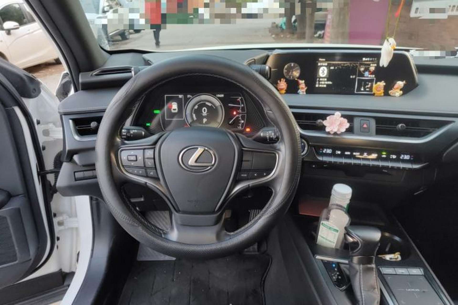 Used Lexus UX 2020 260h Explore-Cool Edition Steering Wheel