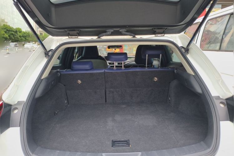 Used Lexus UX 2020 260h Explore-Cool Edition Trunk